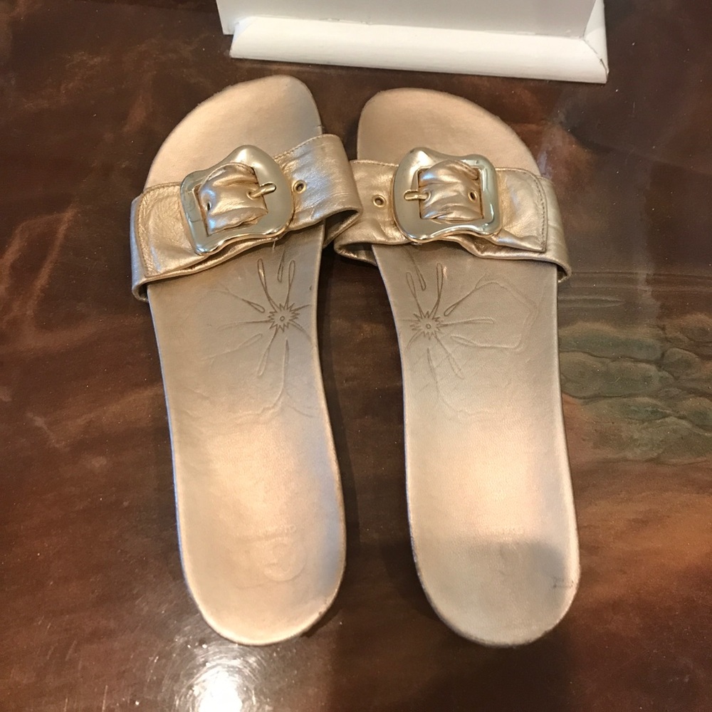 Gianni Bini Gold Slides
